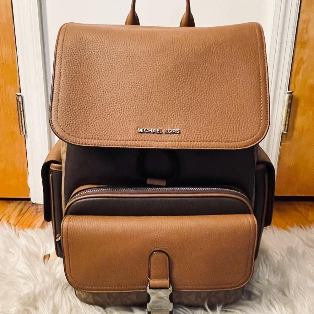 MICHAEL KORS UTILITY RUCKSACK LEATHER BACKPACK - Picture 4 of 10